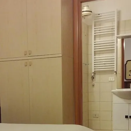 Accogliente E Ospitale Oda ve Kahvaltı 3*